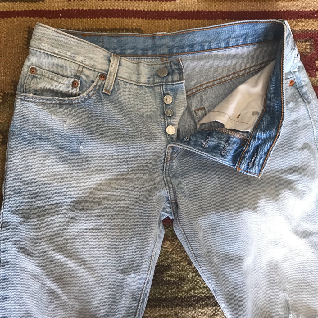 Levi’s 501 Tapered Jeans